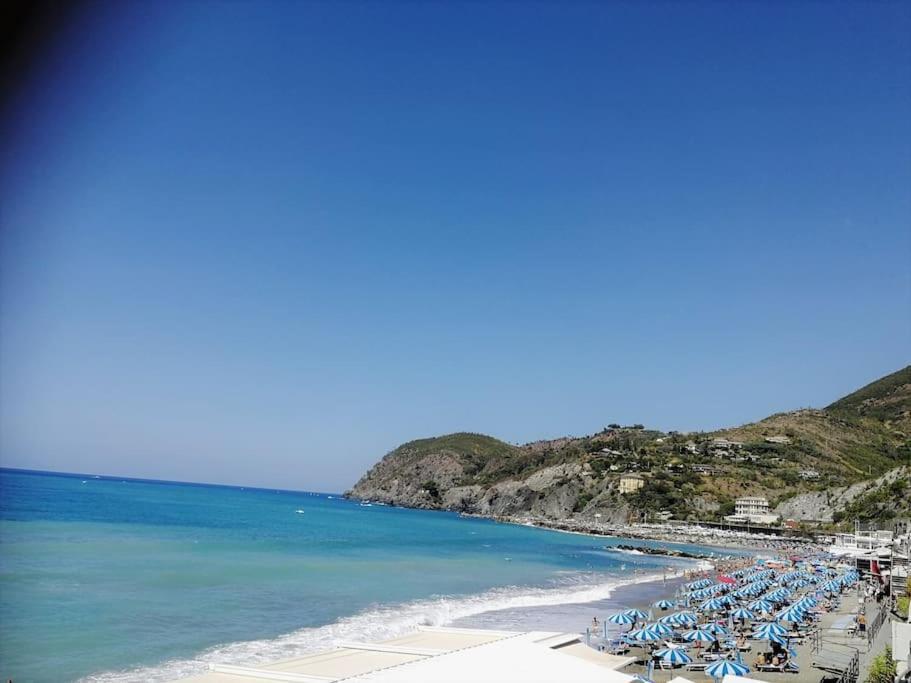 Beatrice Nel Centro Di Levanto Kültér fotó